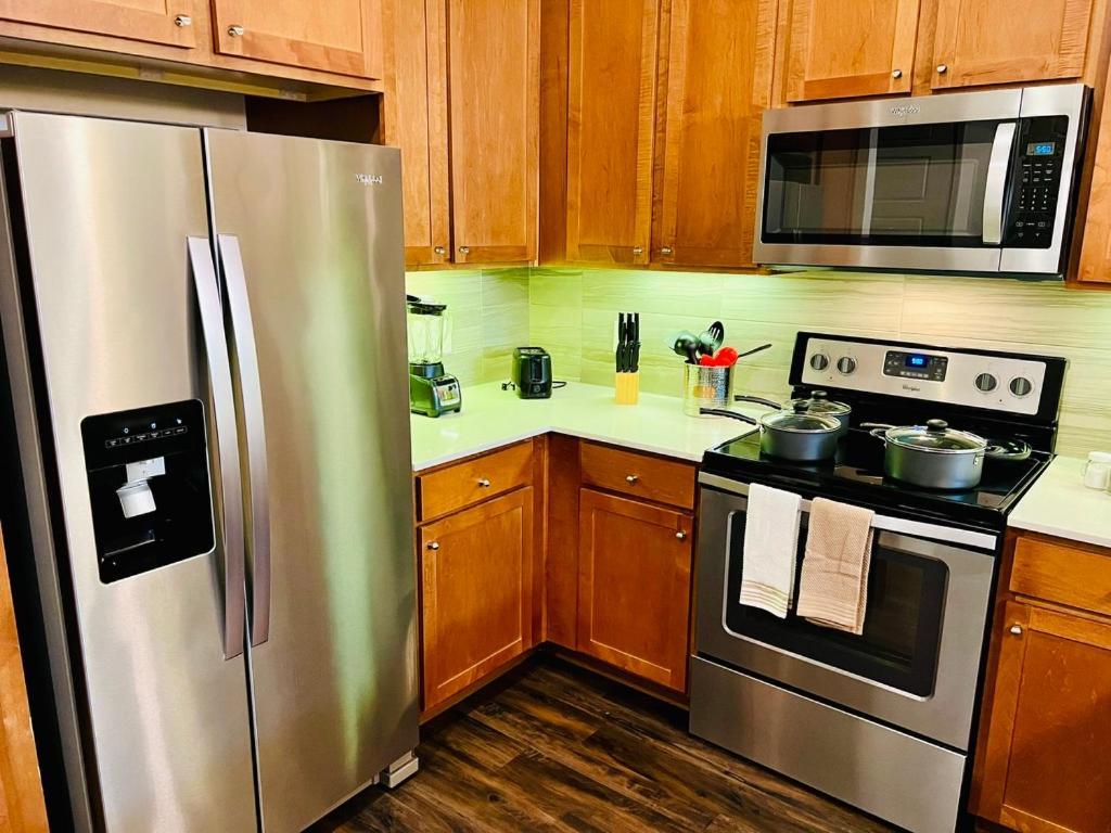 Downtown Apt Free Parking - Pool - Gym - Fully Kitchen 휴스턴 외부 사진