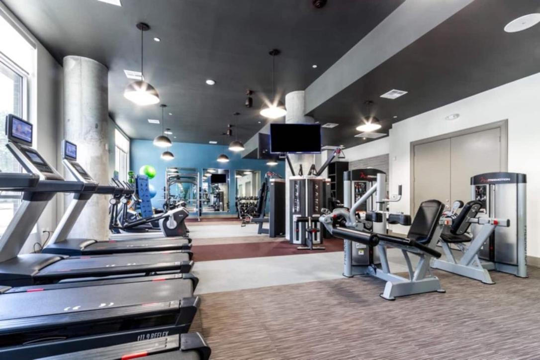 Downtown Apt Free Parking - Pool - Gym - Fully Kitchen 휴스턴 외부 사진