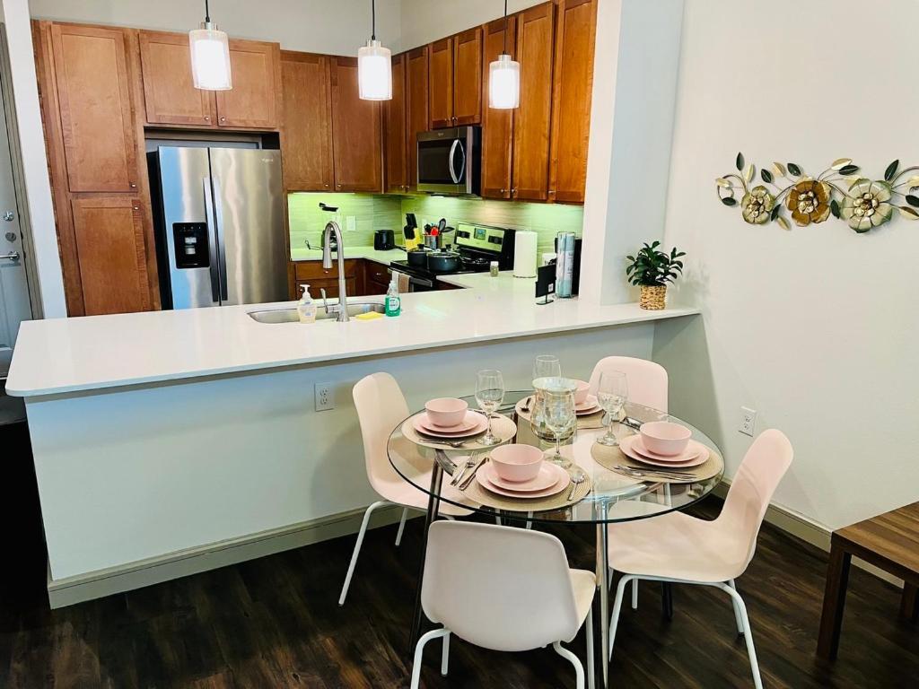 Downtown Apt Free Parking - Pool - Gym - Fully Kitchen 휴스턴 외부 사진