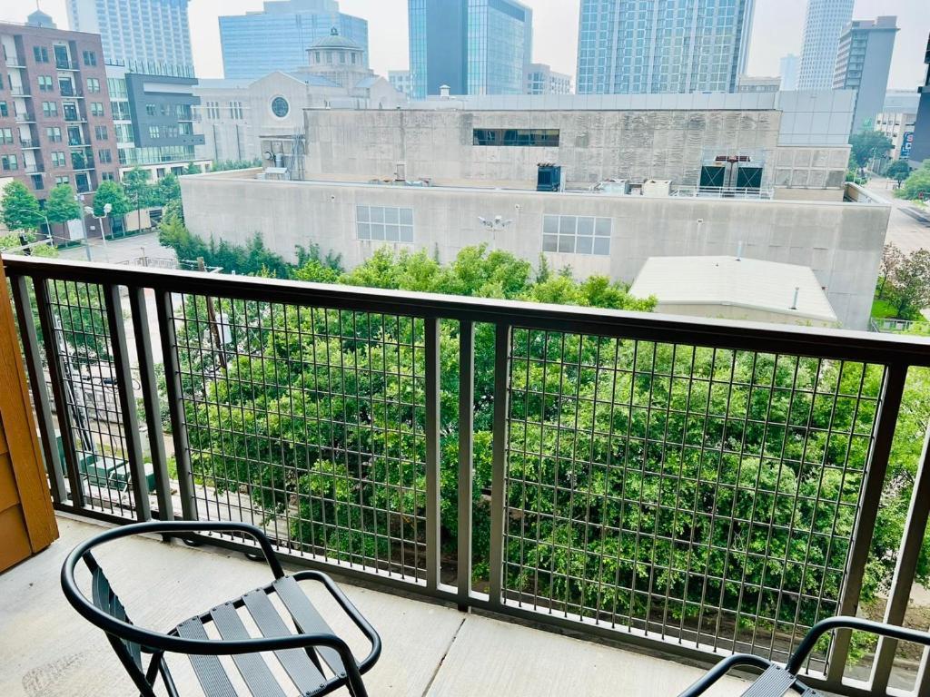 Downtown Apt Free Parking - Pool - Gym - Fully Kitchen 휴스턴 외부 사진