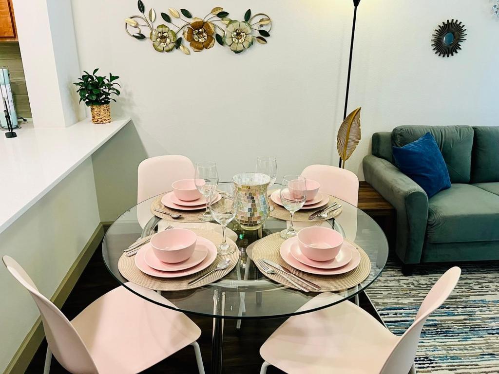 Downtown Apt Free Parking - Pool - Gym - Fully Kitchen 휴스턴 외부 사진