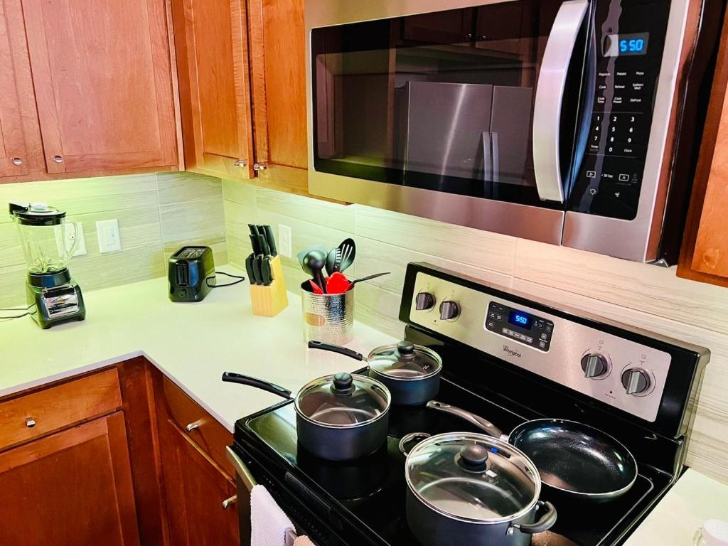 Downtown Apt Free Parking - Pool - Gym - Fully Kitchen 휴스턴 외부 사진